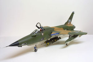 TRUMPETER 02201- 1/32 美國.空軍 F-105D'雷公'戰鬥轟炸機