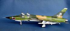 TRUMPETER 02202 1/32 美國.海軍 F-105G'野鼬'電子做戰機