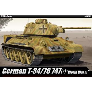 ACADEMY 13502 1/35 WW II德國.陸軍  T-34/76 747(r)擄獲坦克