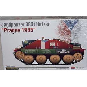 ACADEMY 13277 1/35 WW II德國.陸軍 38T'追獵者'坦克殲擊車.布拉格1945年