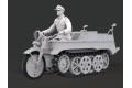 團購--FREEDOM 16001SP 1/16 WW II德國.陸軍 Sd.Kfz.2帶駕駛兵人物半履帶摩托車